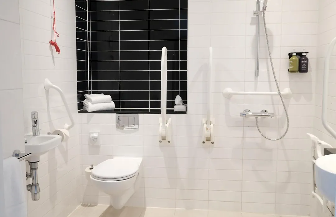 Holiday Inn Express Rotterdam - Central Station By Ihg-1